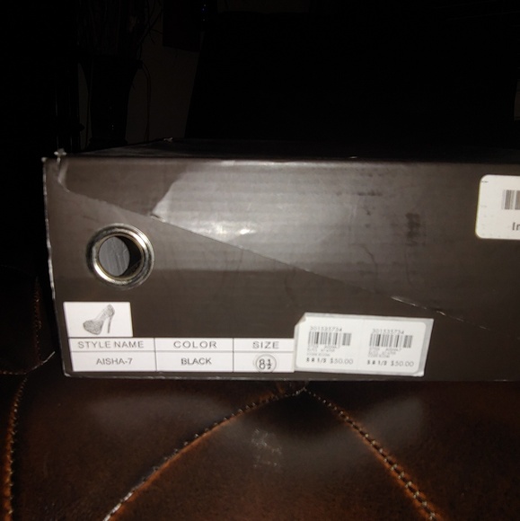 Sexy Studded Stilettos!! - Picture 4 of 4